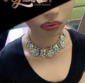 Open image in slideshow, Classy Girl Necklace
